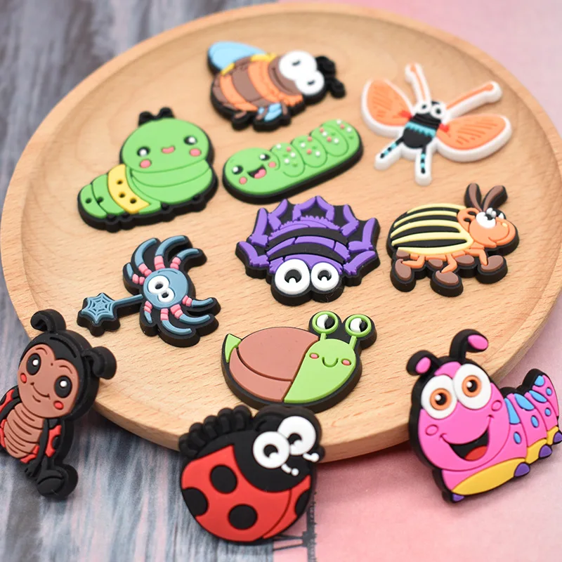 30Pcs Animal Shoe Charms for Crocs Wristband Sandals, Cute Insect Shoe Decoration Charms Pack for Birthday Party Favors Gifts