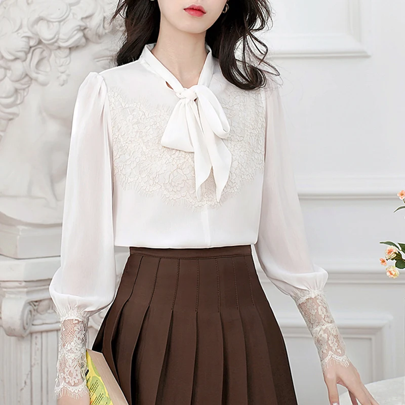 Camicetta da donna bianca con cuciture in pizzo chic 2025 Camicie da festa stile preppy dolce e carino per ragazze da donna Top casual Femme