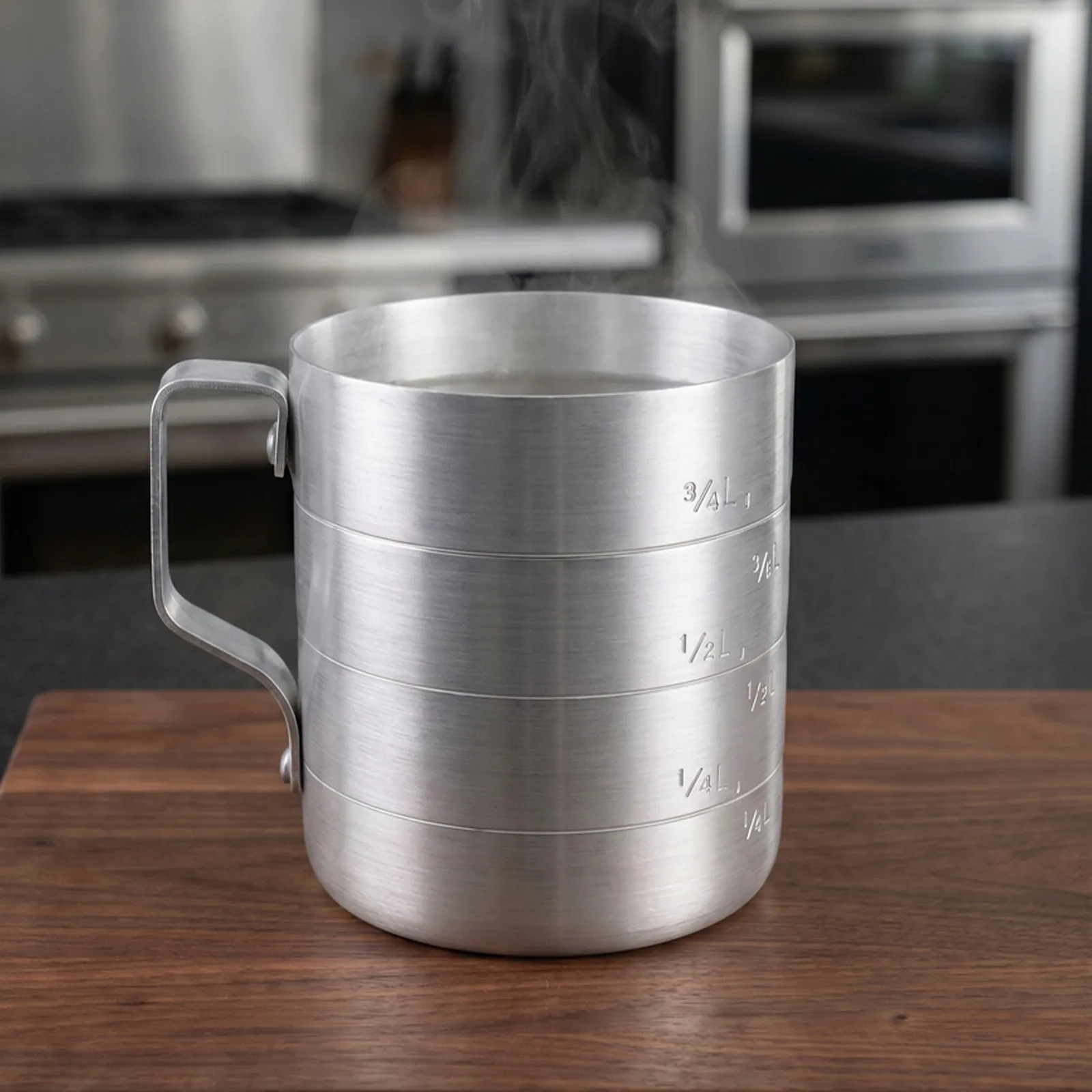 2000Ml 68Oz 2Qt Graduated Beaker Measuring Cup Heat Resistant Accurate Liquid Measurement Lab Equipment