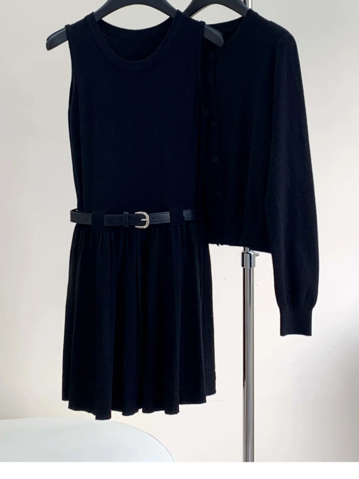 Autumn Faion Soft Versatile round Ne Sweater Cardigan Pleated Vest Dr Two Piece Set Women's Knittedwear Korean Sle L...