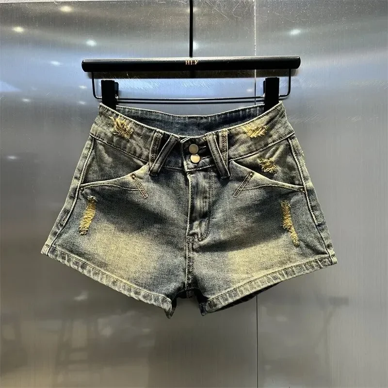 Pantalones cortos de mezclilla con diseño deshilachado Sexy Retro, pantalones cortos de moda bordados con lazo de cintura baja para mujer
