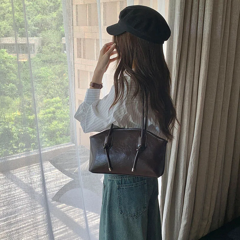 

Корейский стиль, модная сумка из искусственной кожи на молнии, женская однотонная сумка на плечо, модные сумки через плечо, большая вместимость, новинка 2025, большая сумка