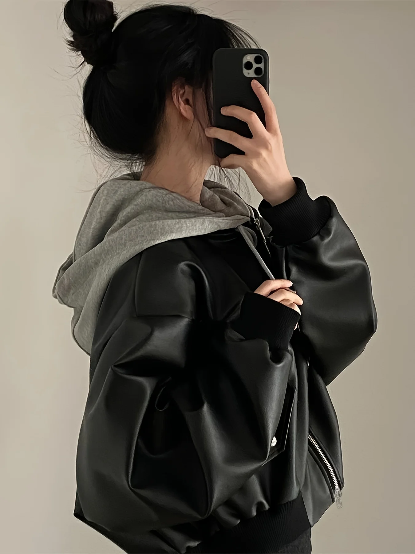 Primavera e autunno nuovo colore block sciolto e versatile falso giacca da donna in due pezzi retrò con tasca con cerniera giacca in pelle con cappuccio