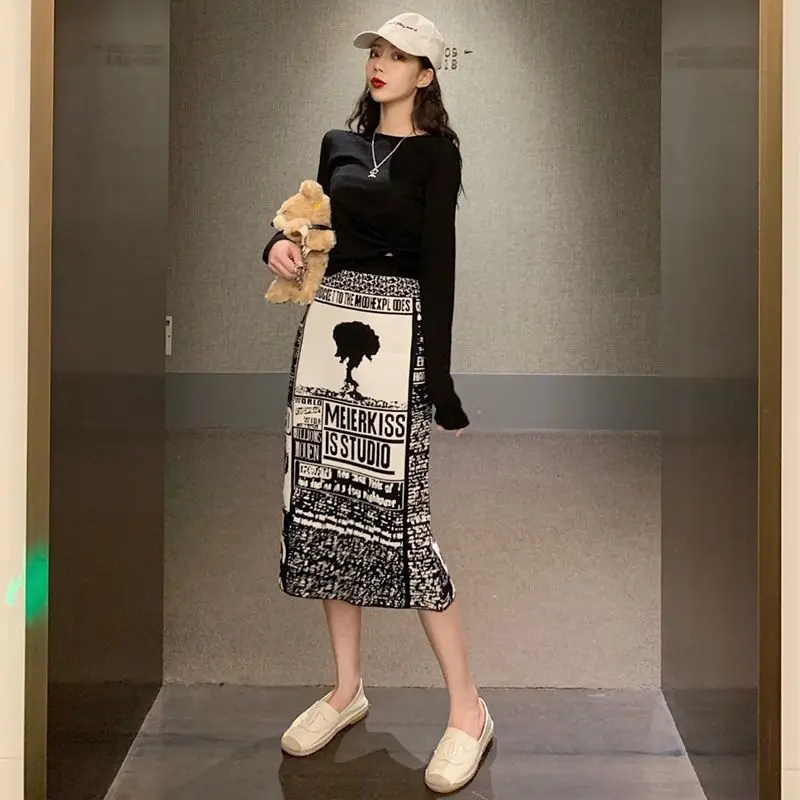 

Fashion Slit Hem Slim Knitting A-line Skirt Autumn Winter New High Waist Vintage Half Skirt Elegant Temperament Women Clothing