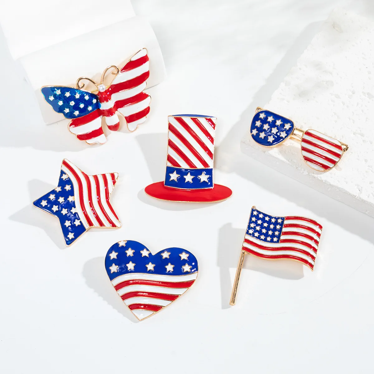 American Independence Day brooch alloy drop oil heart five pointed butterfly American flag pin collar accessory