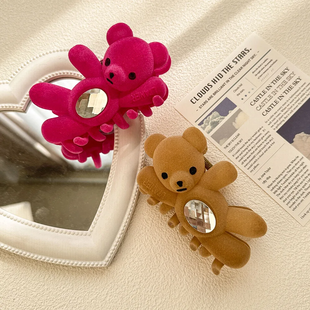 1pc Cute waving teddy bear hair clip with high aesthetic value, rhinestone headband, shark clip, Valentine's Day hair accessory