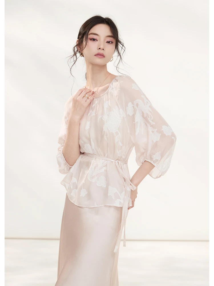 

Ele Silk irt Unique Floral Embroidery Dra Silken Top Women's Loose Fit Breathable Sun Protection Thin Seven Sve