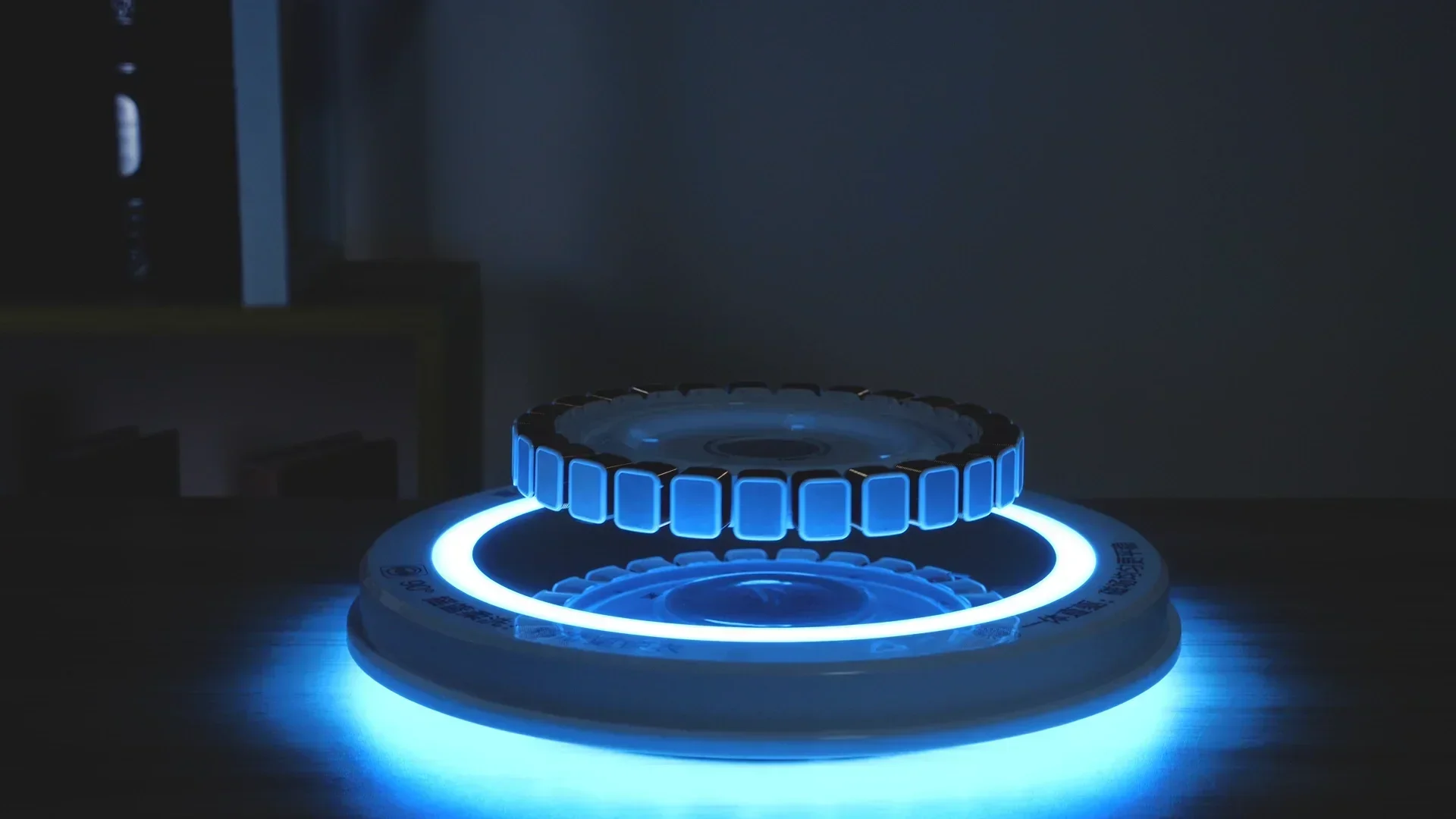 Hot sales500g Load Factory Retail Department Exhibitor Led Lighted Wall Mounted Shop Decoration Acrylic Magnetic Levitation Shoe