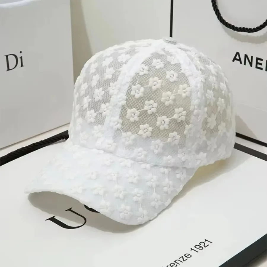 

Leisure Hollowed Out Flower Baseball Cap Women's Fashion Versatile Sunshade Hat Sunshade and Sunscreen Lace Duck Tongue Hat