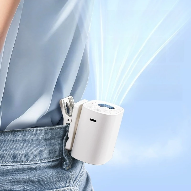 مروحة بمشبك سيارة محمولة 360 درجة °   مروحة خصر صغيرة قابلة للدوران 100 سرعة للرياح، مروحة USB قابلة لإعادة الشحن، منخفضة الضوضاء للمنزل والمكتب والرياضات الخارجية