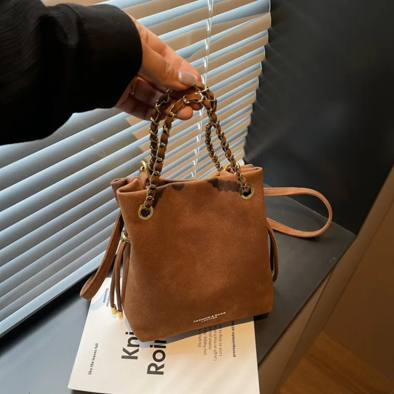 

Designer Classic Vintage Diaper Bag A Solid Color Chic Leather Shoulder Bag For Elegant Fashionable Women