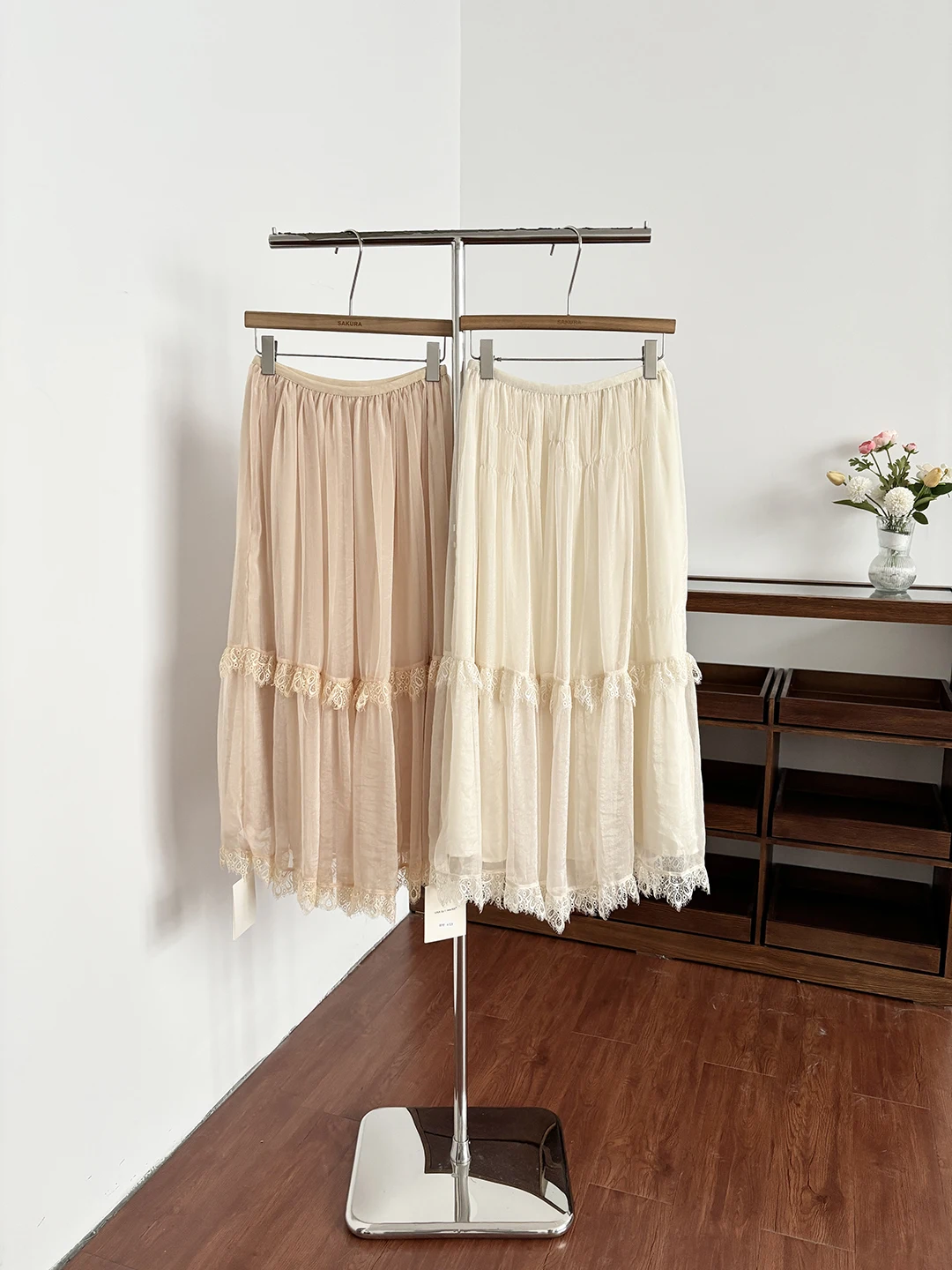 

Fashionable A-Line Midi Skirt Women's High Waist Slim Fit Elastic Waist Versatile Summer 2026 Polyester Fiber Standard Fit