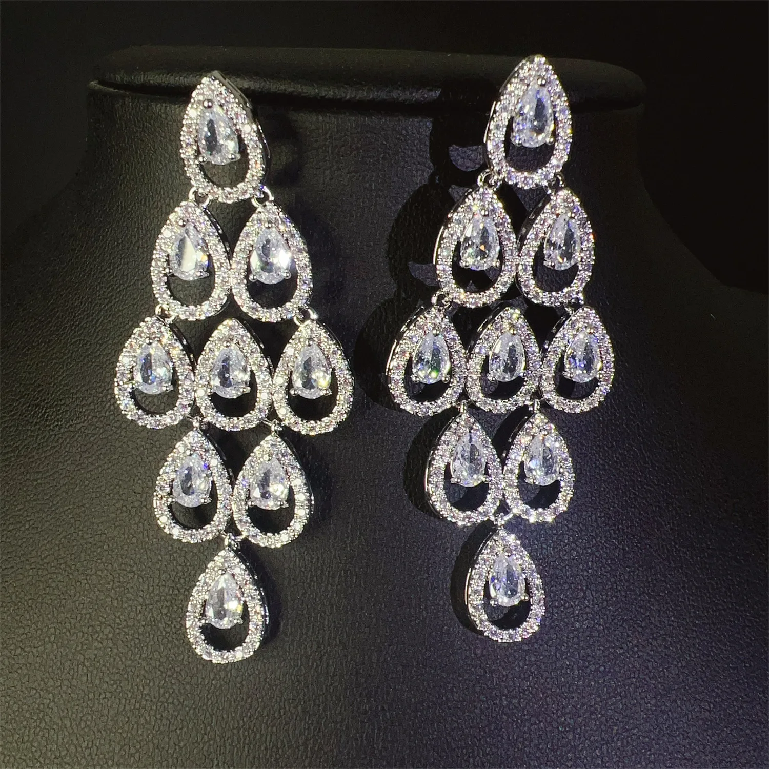 New Premium Everyday Droplet Shape Earrings Women's Jewelry Wedding Prom Travel Luxury Zircon Accessories Birthday Gift E446