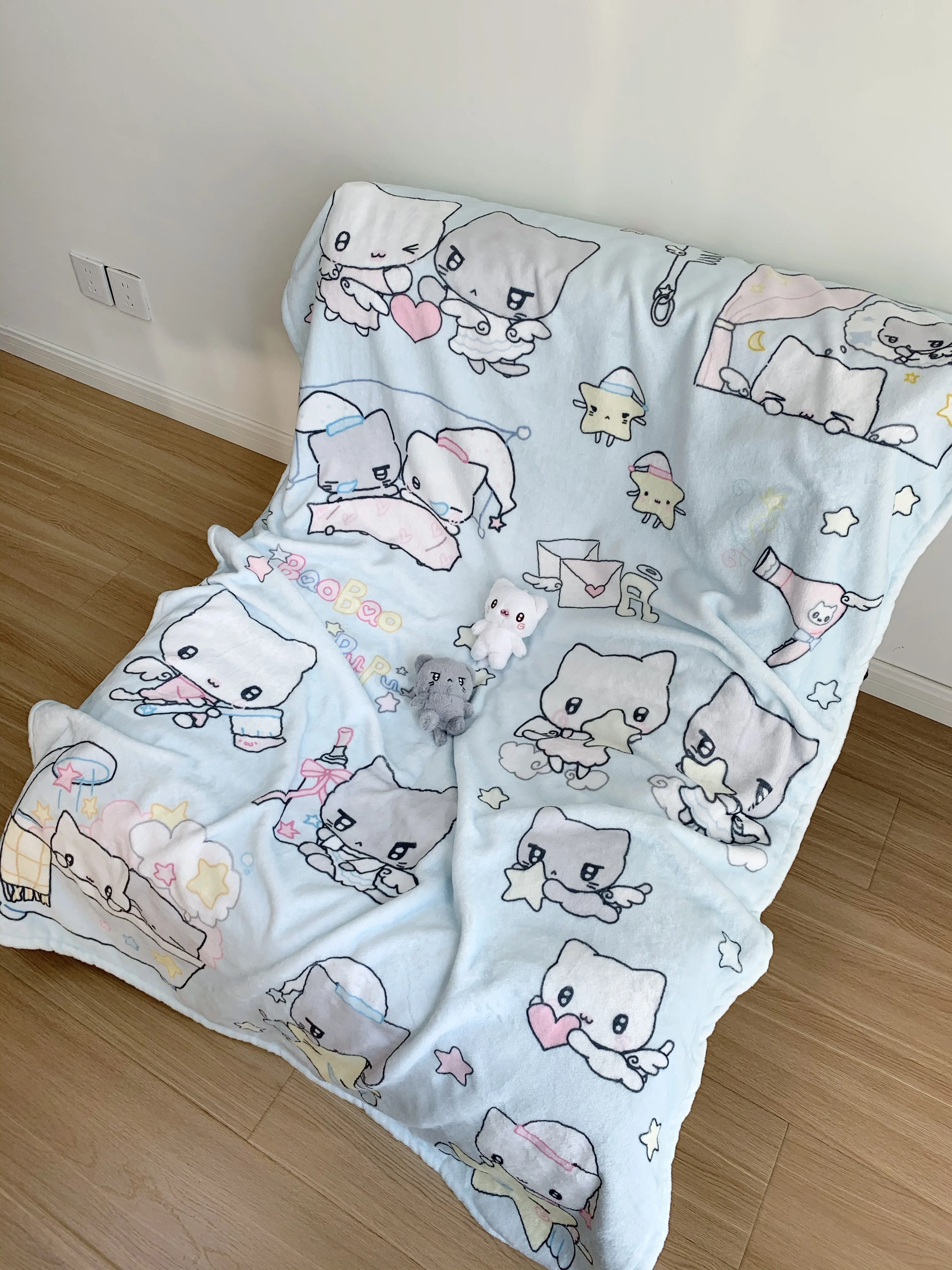 Cute pink blanket Plush Blanket Soft Flannel All-Season Couch for Home Office Iconic Character Art Warm Stylish for Living Room