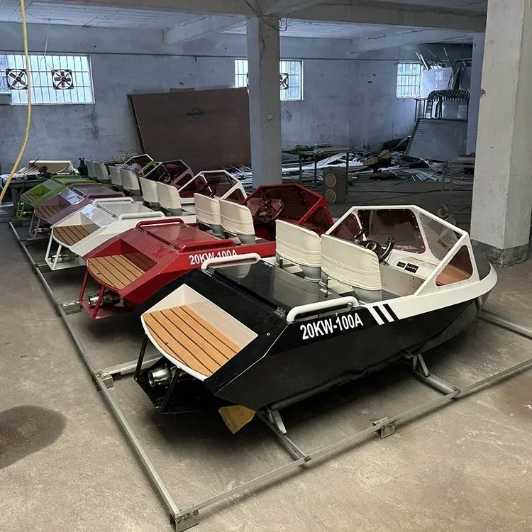 Attrezzatura per giochi d'acqua Barca elettrica MIni Jet Boat Go Kart Boat per Water Club
