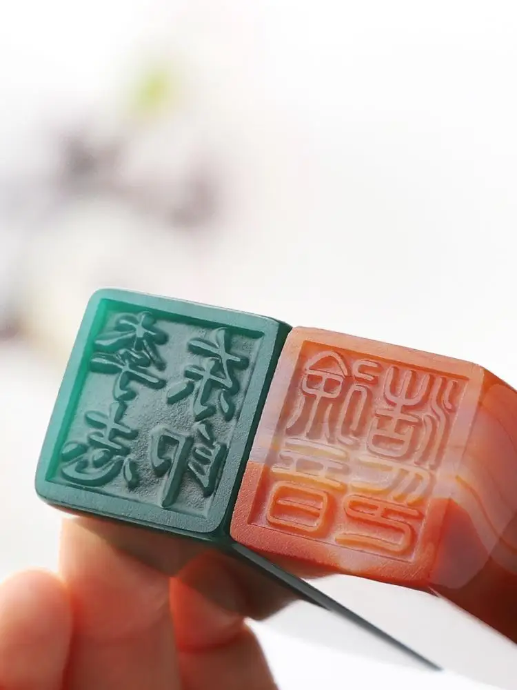 Agate stone seal, green circular stone seal, personalized seal, student name seal Carving by oneself Chinese Gift