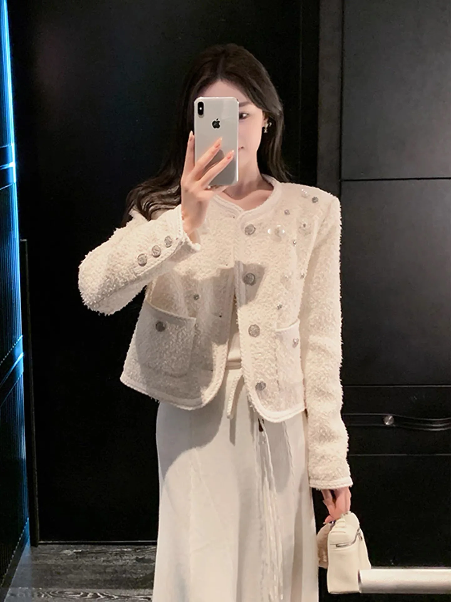 

Ele ort Ladies Jaet 2025 Autumn New Sle Sparkling White Faionable Long Sve Warm Top for Women Trendy Outerwear