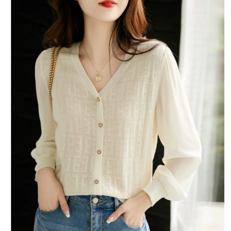

Spring Autumn Women Long Sleeve Hollow Out Snowflake V-neck Knitted Base Shirt Fashionable Top Loose