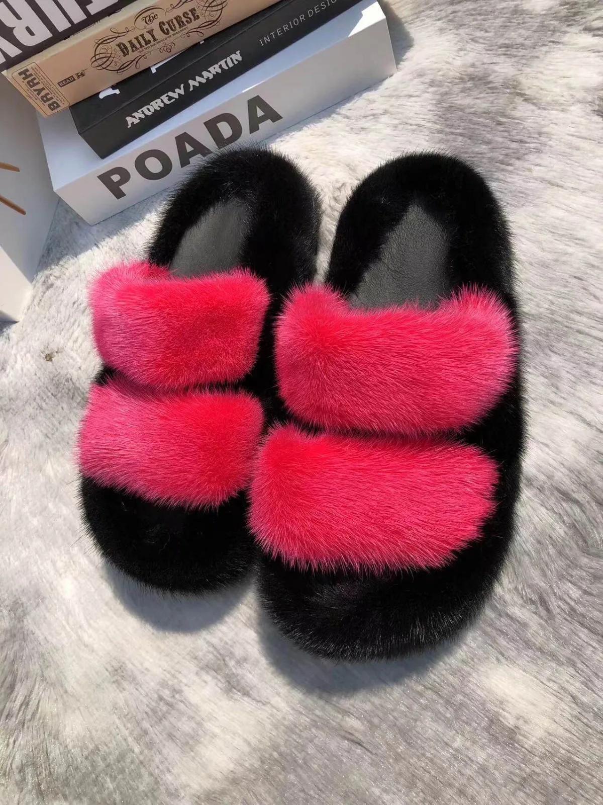 Trendige Plüsch-Hausschuhe für Damen, Echtfell-Nerz-Flauschige Pantoffeln, Warme Winter-Fellsandalen für Damen, Weiche Indoor-Damenschuhe – Detail 5