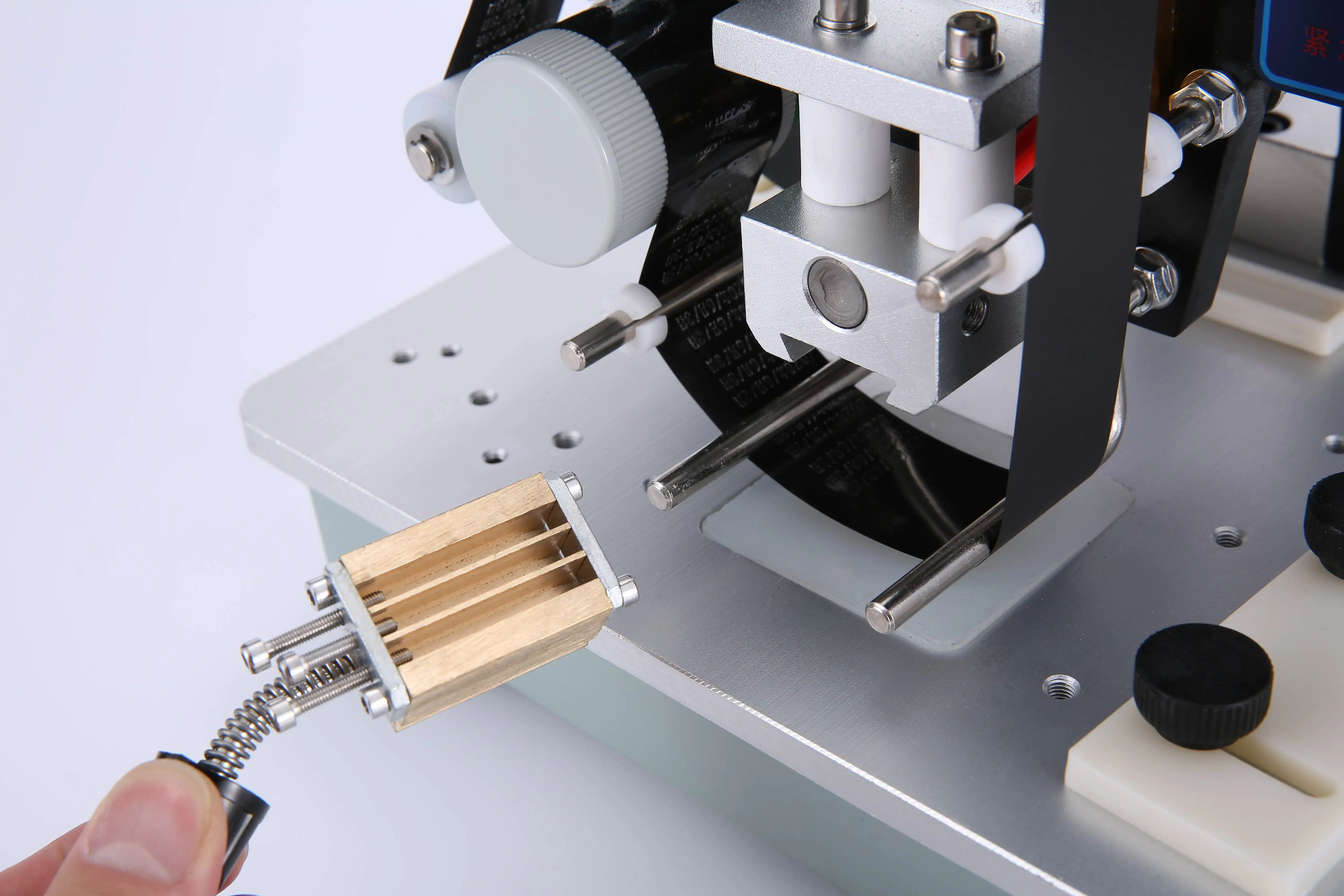 Semi-Automatic Batch Number Coding Machine Color Ribbon Hot Stamping Expiry Date Printing Machine