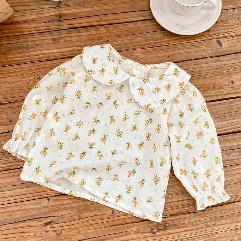 New autumn baby clothing, 0-3 year old baby girl doll neck long sleeved top with a base, T-shirt