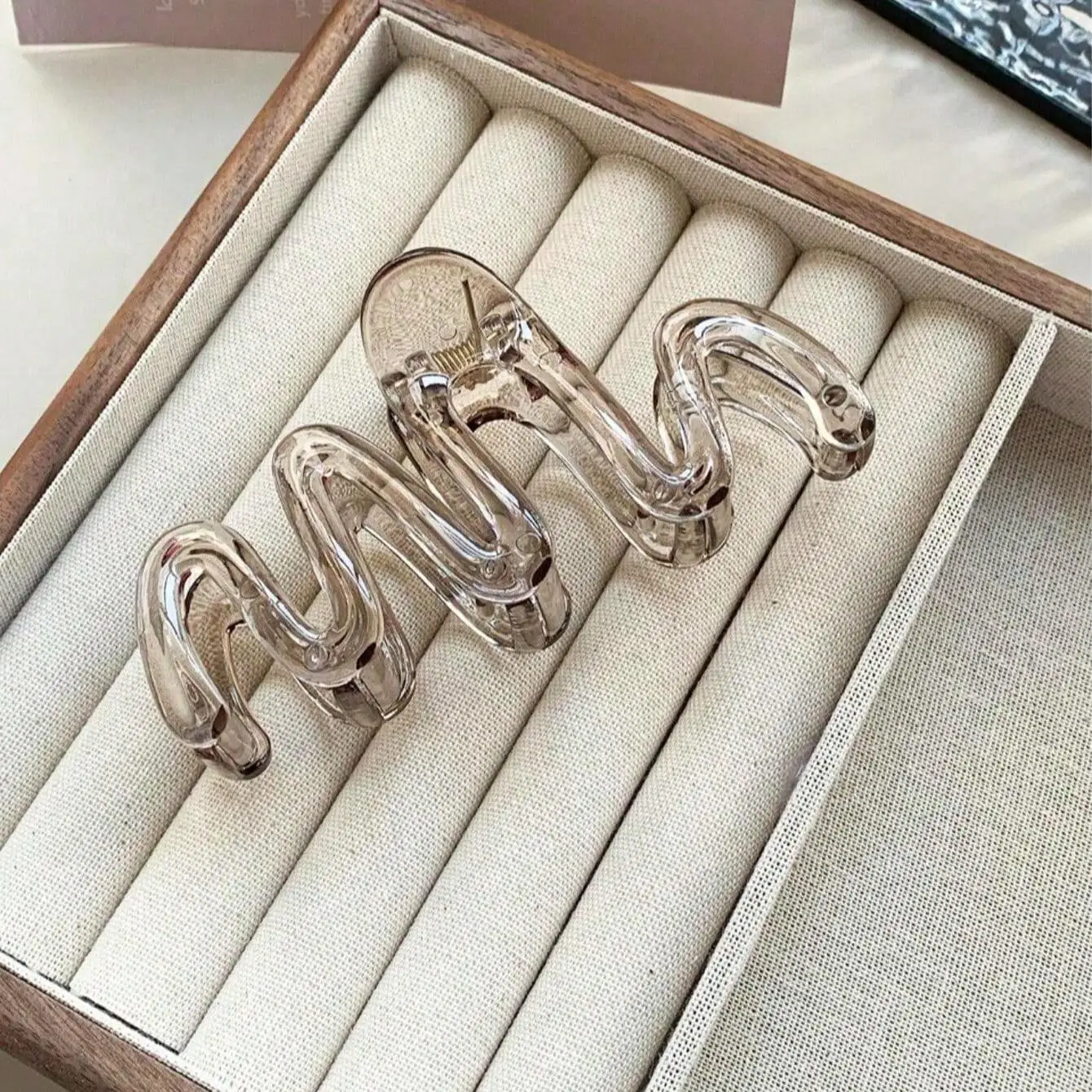 3PCS Premium Feeling Wave Shark Clip Haarclip Vrouwelijke achterhoofdplaat Haarclip Grote grijpclip Haarclip Hoofdtooi Haargreep