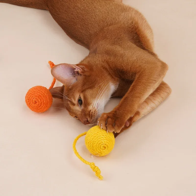 Cat Hanging Sisal Scratching Ball Scratcher Chewable Interactive Rope Toy Cat Ball Rolling