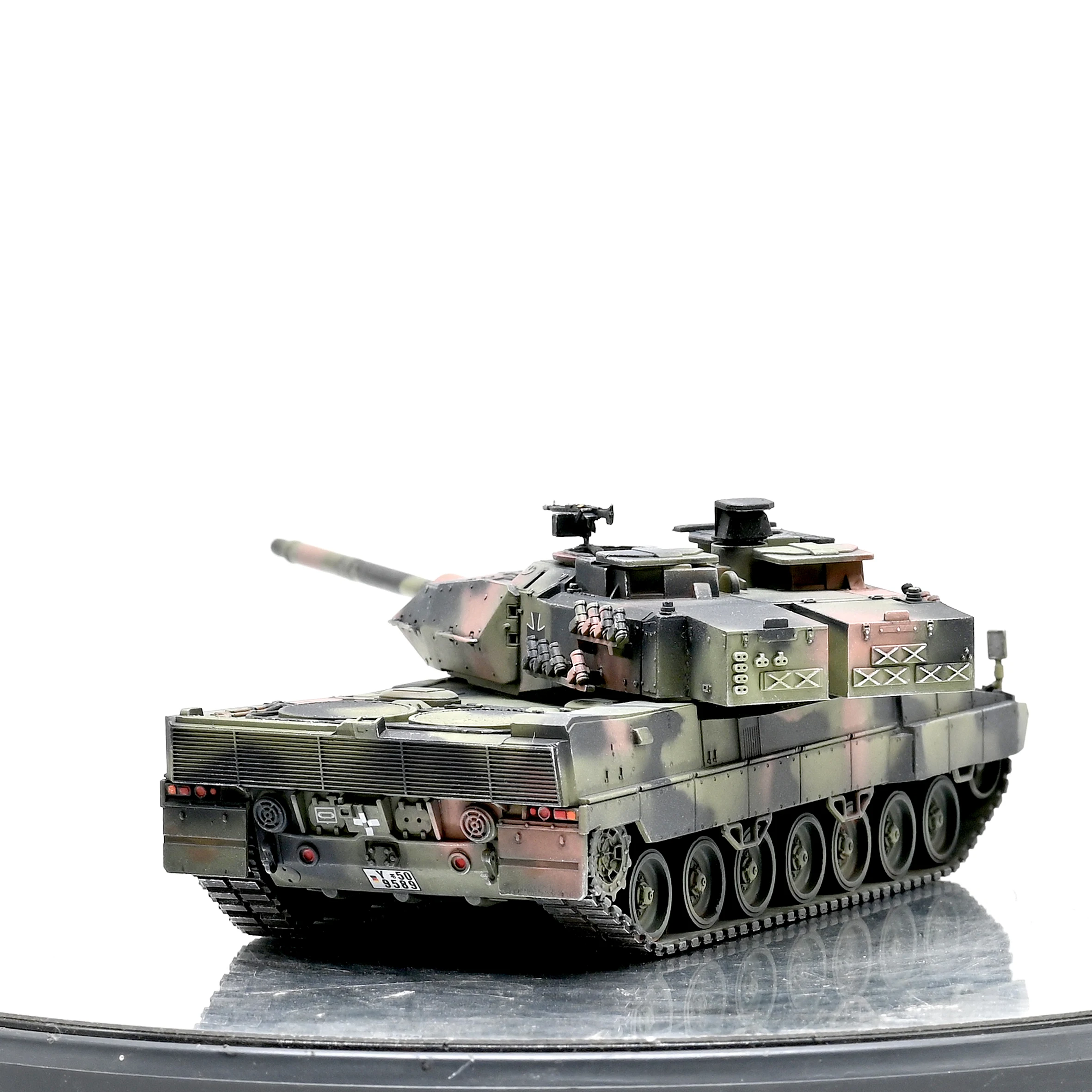 1/72 AM German L2A6EX main battle tank model three color camouflage finished product model