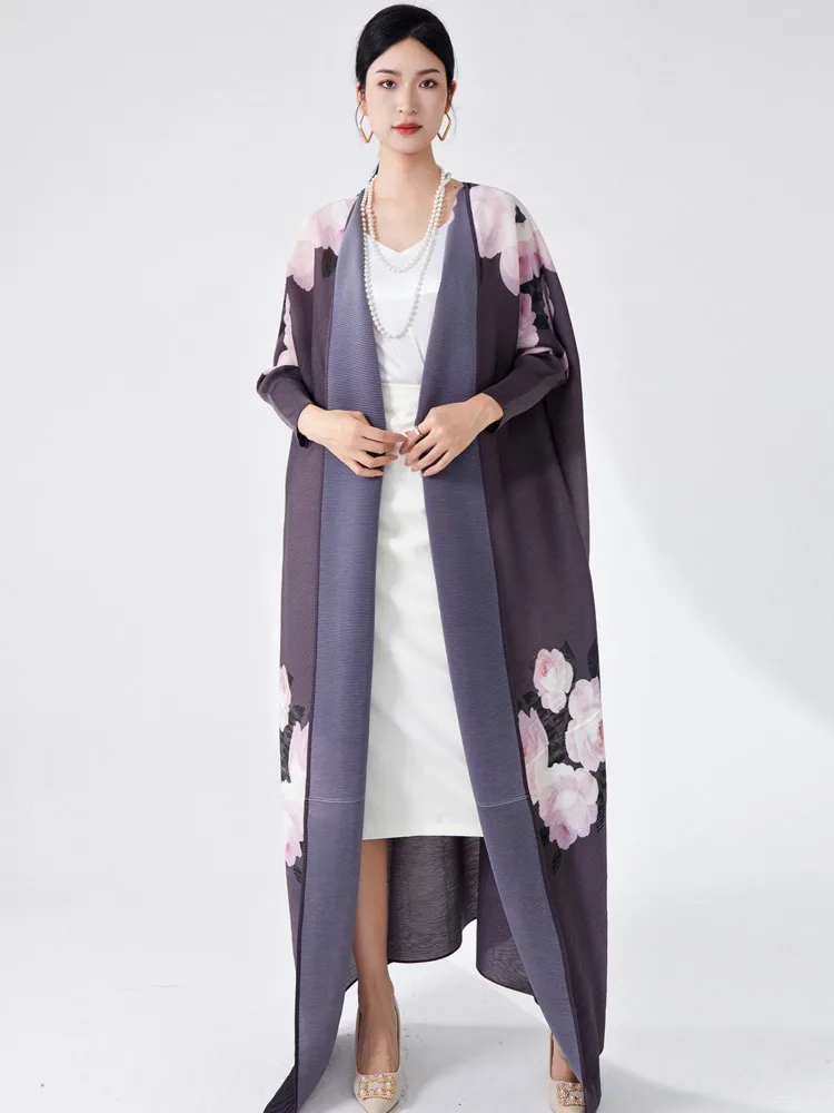 LANMREM Women Pleated Robe Flower Print Long Windbreaker With Sleeves Loose Large Coat 2025 Spring New Female Elegant 2DA9918