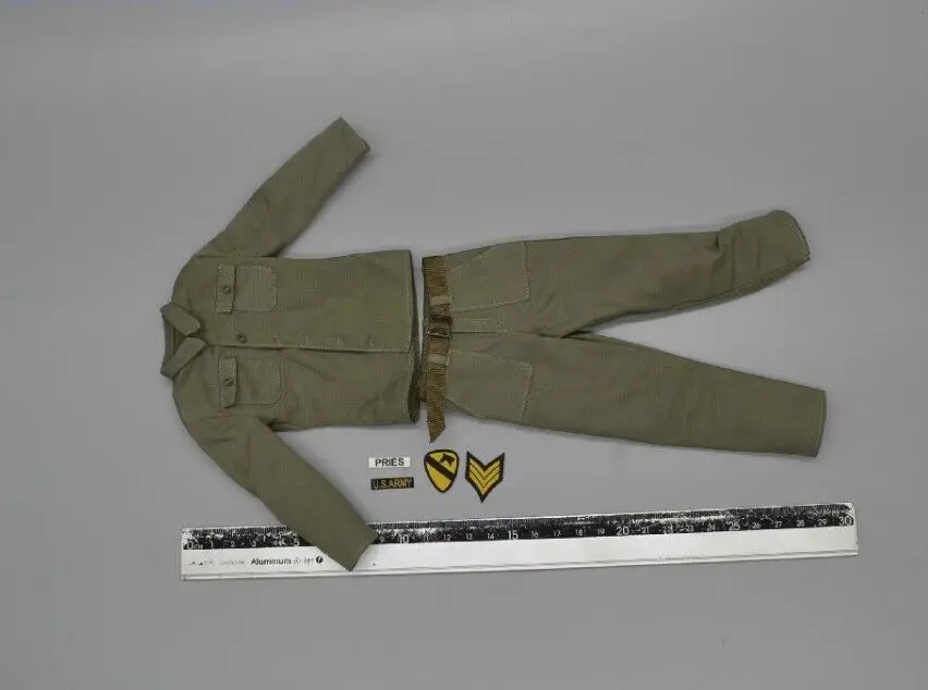 QOTOYS 1034 1/6th Combat Suits+ Medals Model for 12'' Male US Army Vietnam War