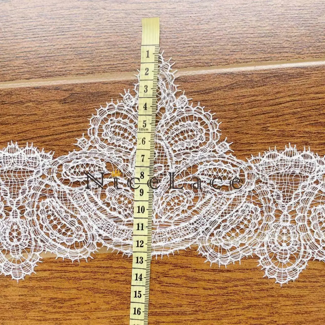 5Yard/Lot 13cm 2022 Delicate Lace Good Quality Embroidered Trims Ribbon For Bridal Dresses Head Veils And Garments Accessories