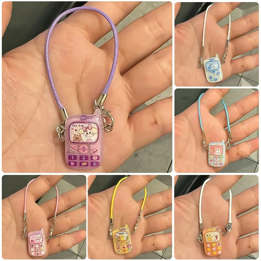 زخرفة قلادة صغيرة للهاتف المحمول لـ 15-17 سنتيمتر Labubu-إكسسوار بيت الدمى اللطيف وهدية زوجين حلوة لدمى الكرتون