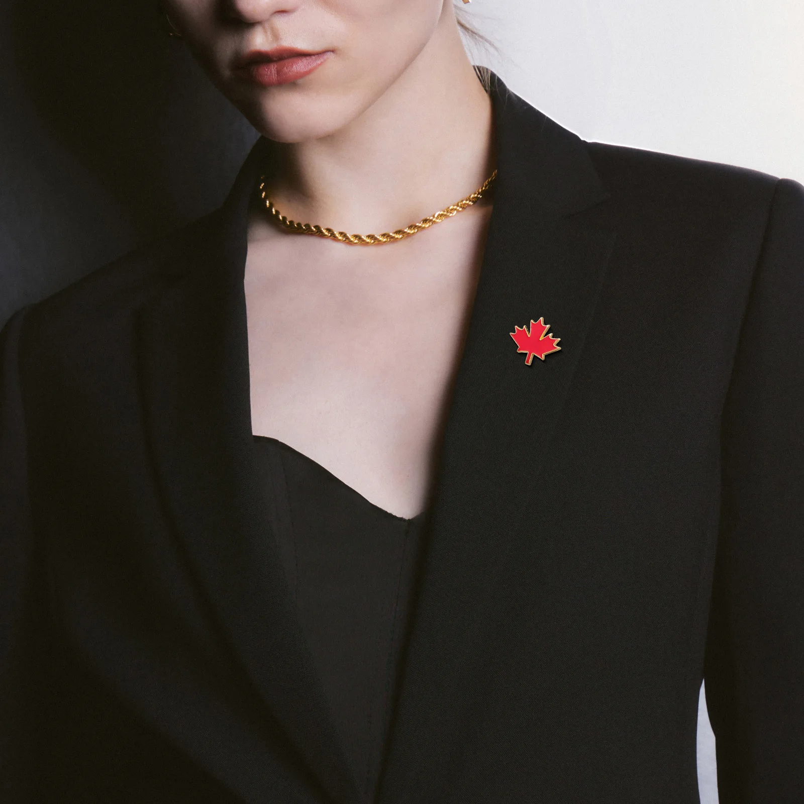 

20pcs Brooch Autumn Metal Breastpin Decorative Pins Clothes Accessories Durable Gifts Daily Formal Maple Leaf Badge Use