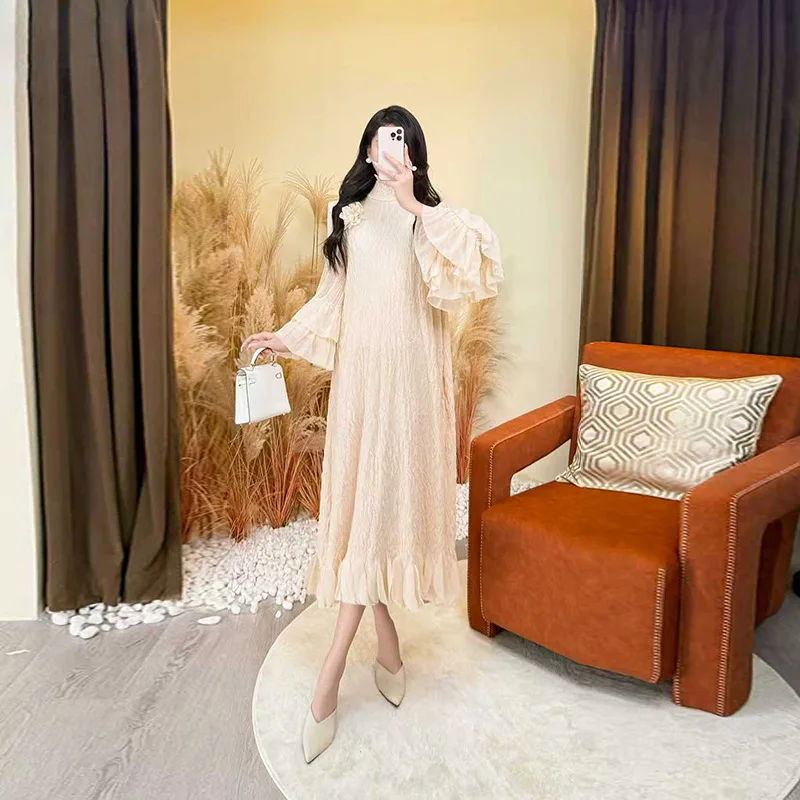 

Miyake Fold 2025 Autumn/Winter New Fold Heavy Industry Embroidered Dress Loose, Fashionable, Comfortable Temperament Long Dress