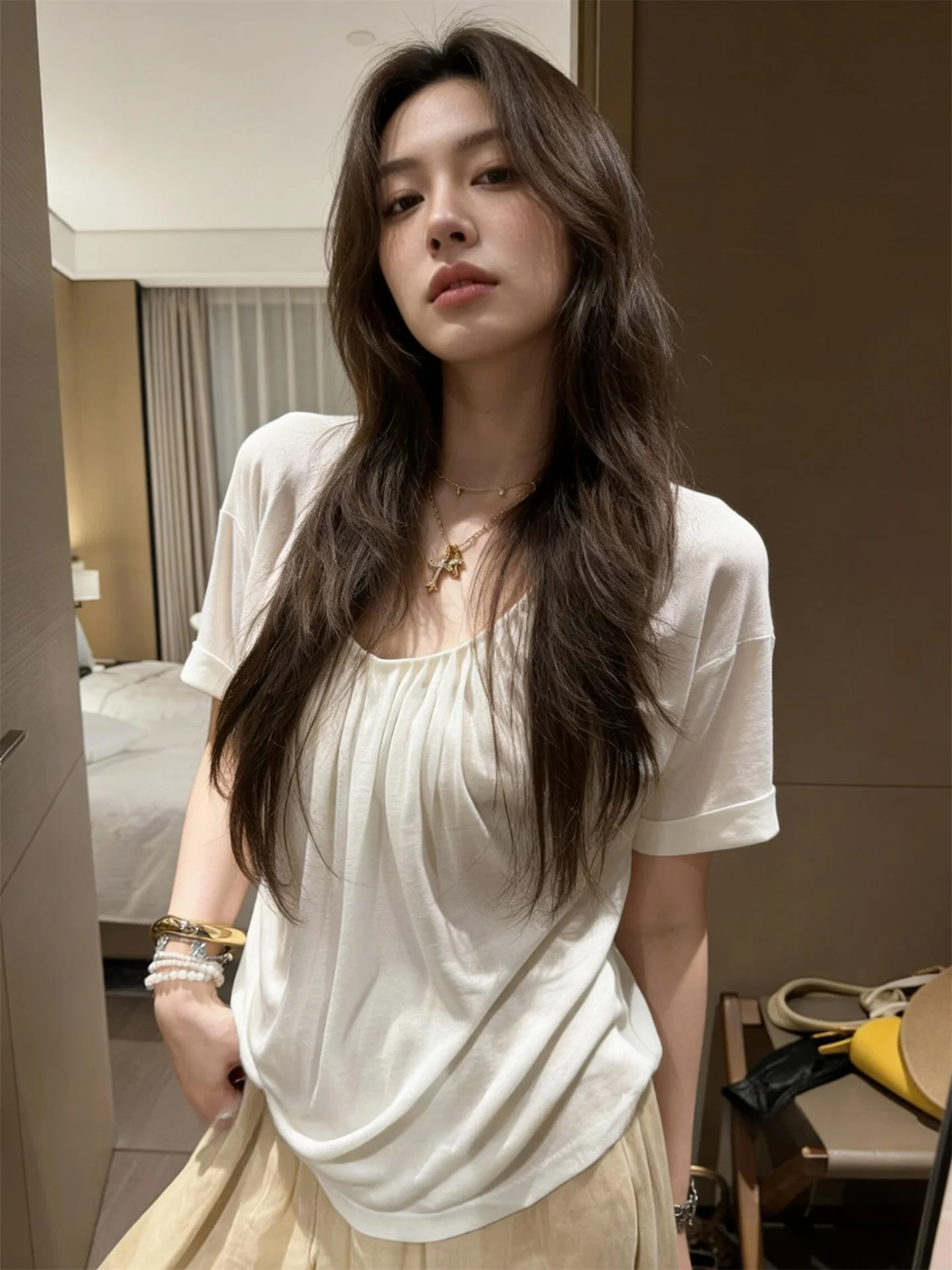 

White Pleated U-Neck Short Sleeve T-Shirt Women Summer Lazy Style Casual Loose Slimming Top Versatile Loose Fit T-Shirt