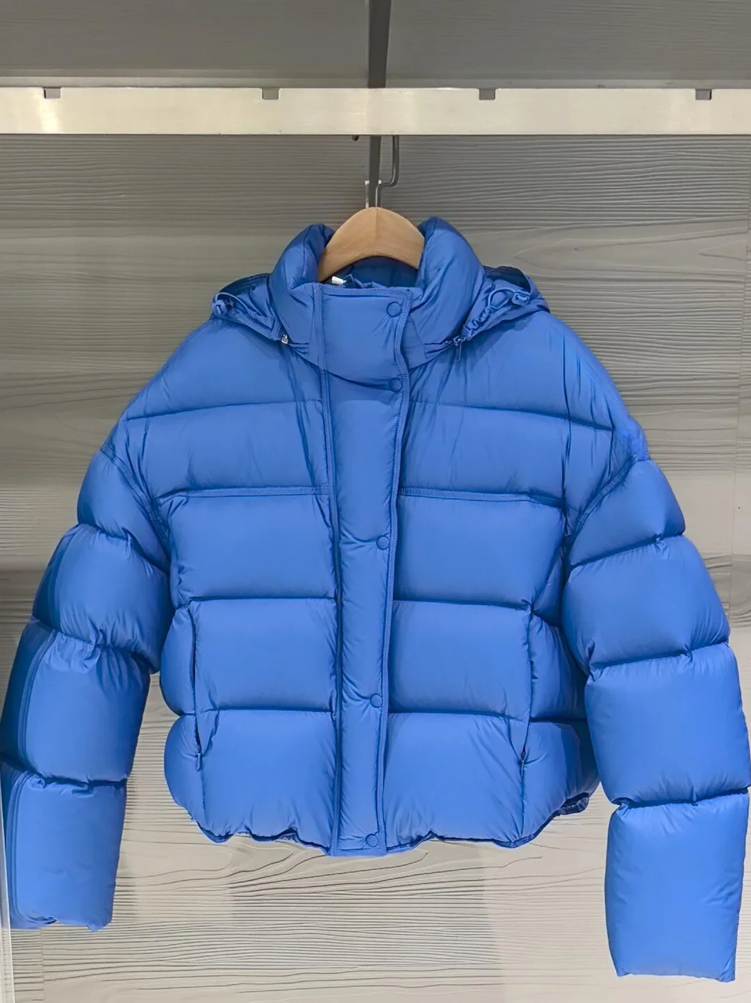 

High Quality Blue Hooded Warm Cotton Jacket 2025 Winter New Fashion Unique Casual Thick Outerwear Korean Style Straight Cut