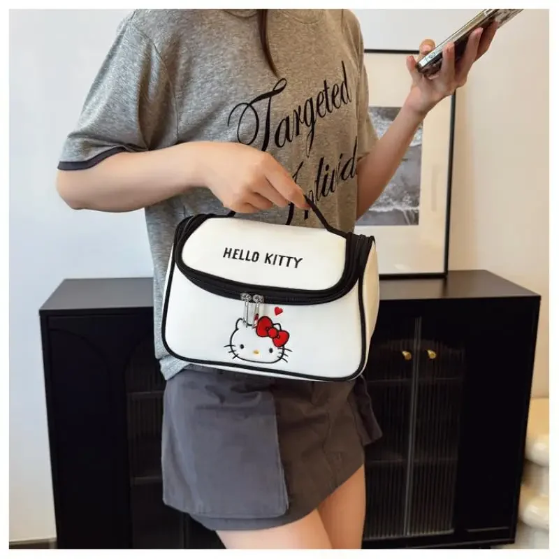 

Косметичка Hellokittys Kawaii из ткани Оксфорд с вышивкой, портативная косметичка, большая вместительная ручная женская сумка