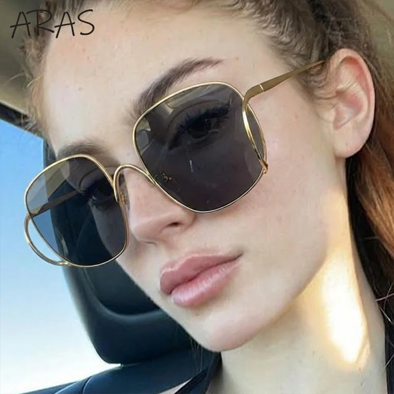 

Винтажные квадратные солнцезащитные очки в стиле панк для женщин, большая оправа, 2026, люксовый бренд, классические металлические солнцезащитные очки для женщин, уличные очки, защита от ультрафиолета UV400