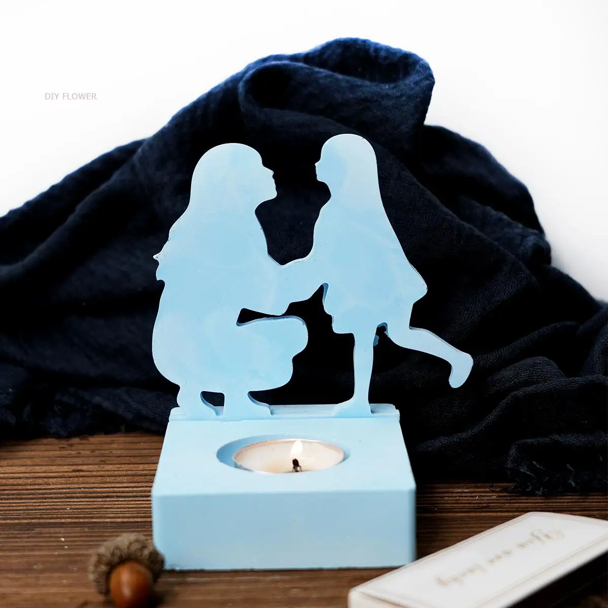 Mother and Daughter Candle Holder Silicone Mold DIY Squatting Mom Dancing Girl 3D Candlestick Mold Mother's Day Gift Home Decor