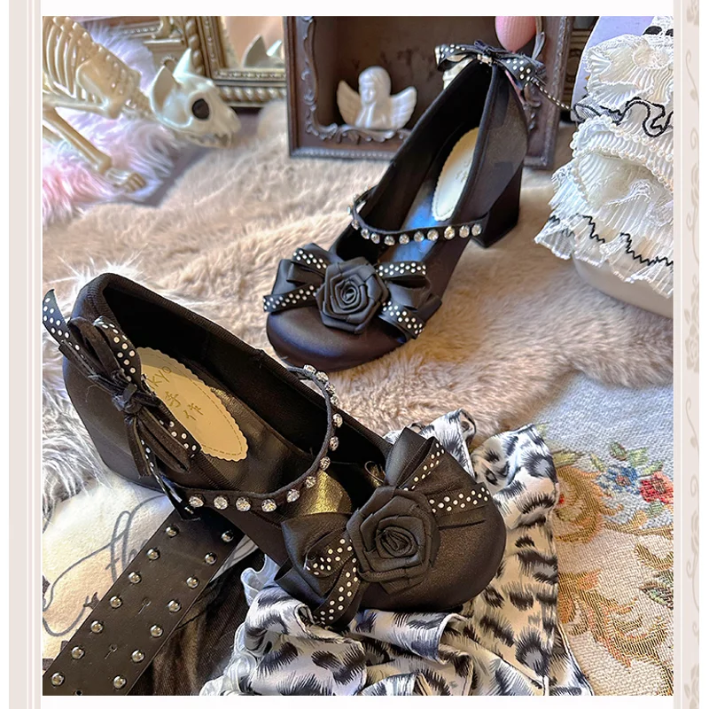 

Оригинальные японские туфли Лолиты на высоком каблуке на толстом каблуке, элегантные декоративные туфли принцессы с галстуком-бабочкой и цветами в горошек со стразами