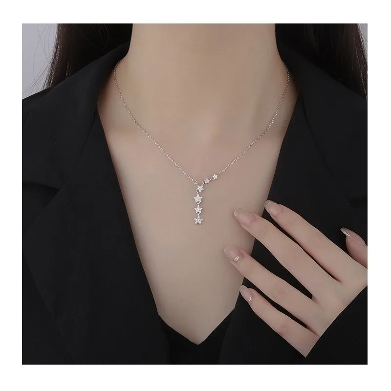 

Flash Diamond Star Necklace Female Niche Design Sense Tassel Star Clavicle Chain Cold Wind Pentagram Necklace