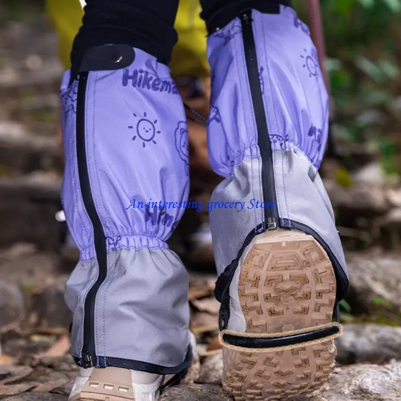 

652D Practical Snow Guards Leg Cover Polyester Texture Suitable for Outdoor Use