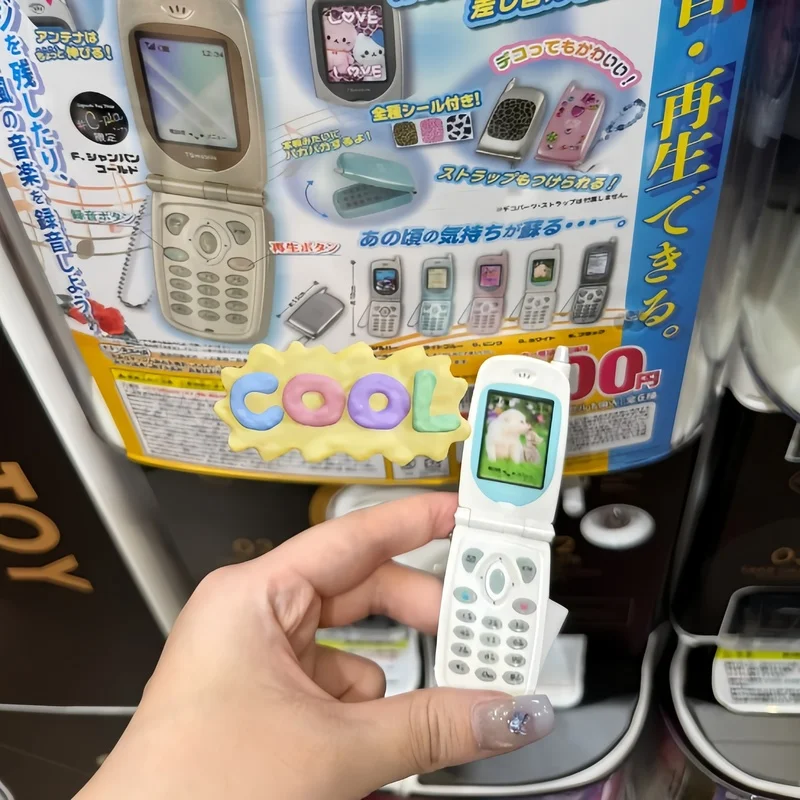 Tersedia Mainan Jepang Spirits Seri Elektronik Retro Asli Perekam Telepon Flip Mini Model Telepon Lipat Gantungan Kunci Gashapon