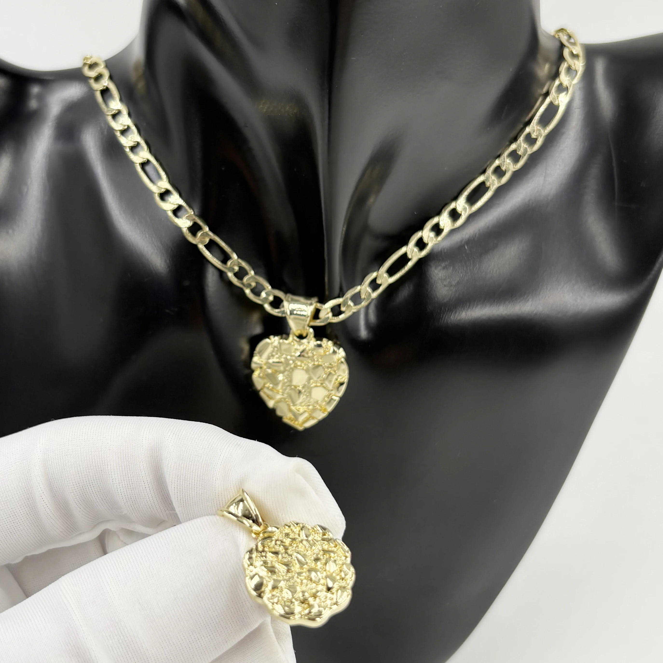 

Women's Figaro Chain Necklace with Heart Pendant 14K Gold Plated Hip Hop Jewelry round Coin Nugget Pendant Fashion Accessory