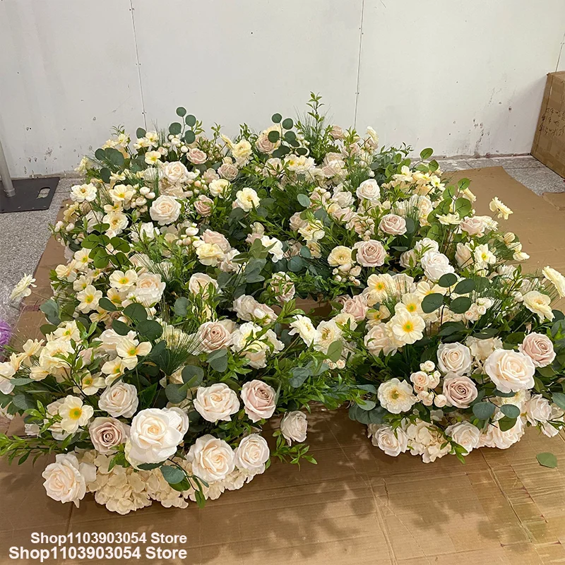 Champagnerrosa-grüne Kunstblumenanordnung, luxuriöser Hochzeitstischläufer, Rosenblumenreihe, Hochzeitshintergrund, Partydekoration – Detail 2