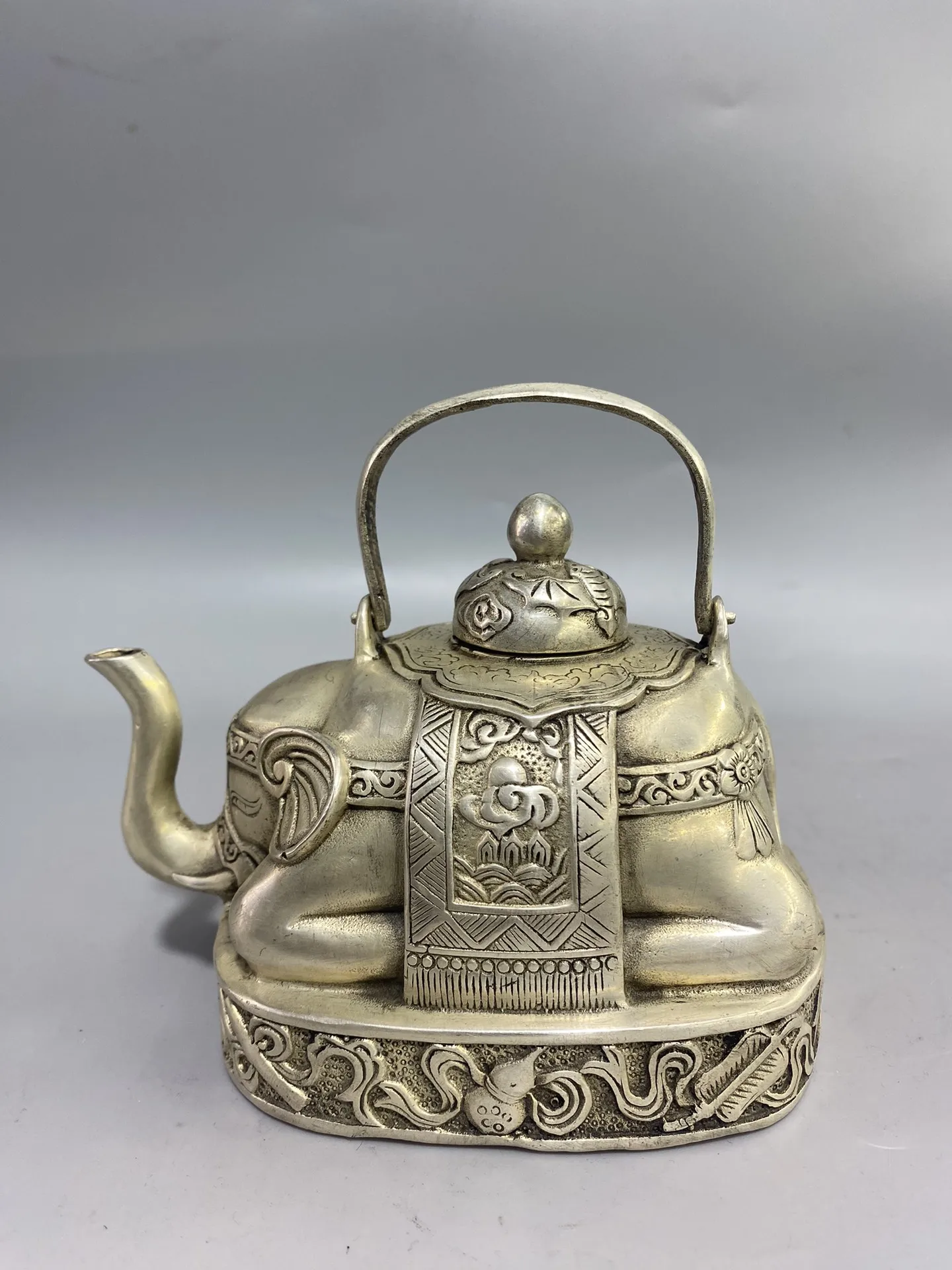 

A Home Craft Worth Collecting And Decorating The White Copper Teapot Is Finely Crafted And Has A Beautiful Appearance