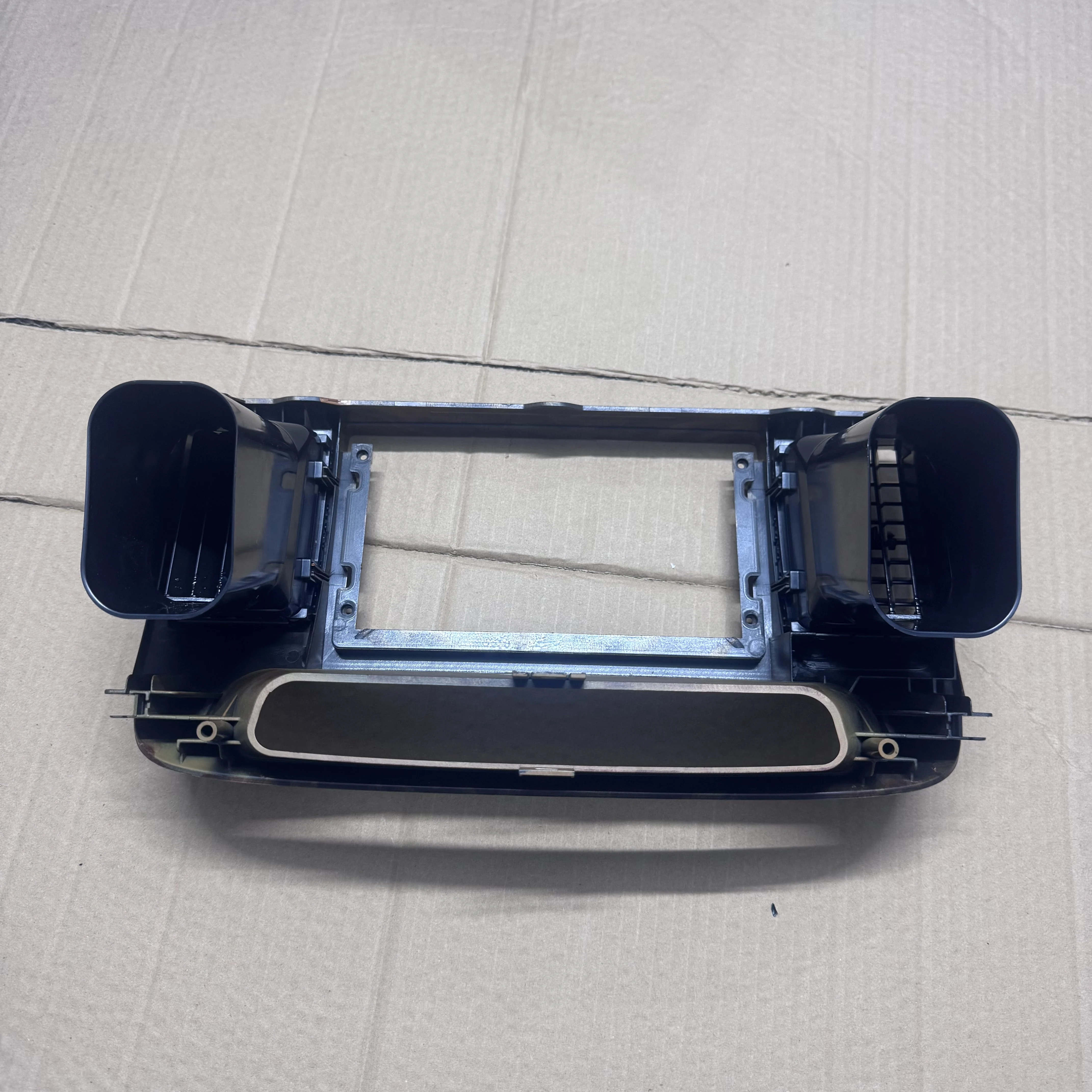 For TOYOTA CAMRY 2000-2003 VENTILATION REFITTING 9 Inch Car Frame Fascia  Android Radio Dash Fitting Panel Kit
