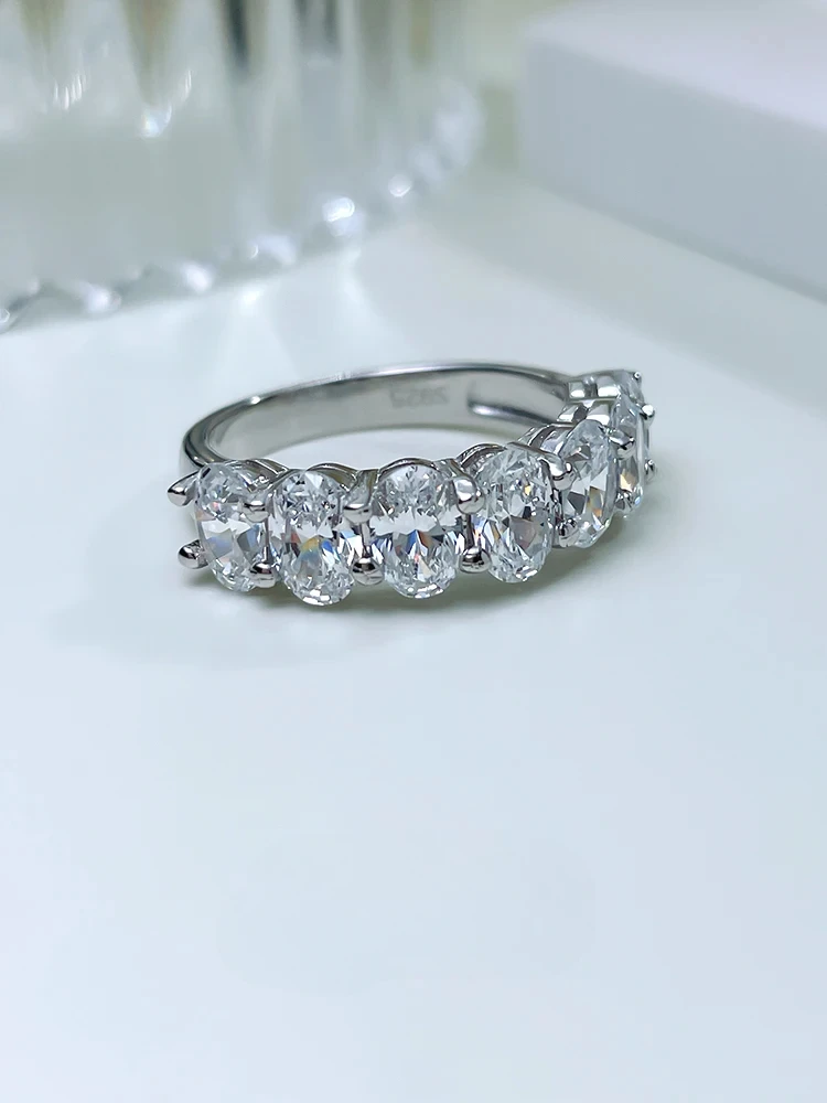 New Fashion and Personalized Versatile 925 Sterling Silver High Carbon Diamond Wedding Simple Ring Jewelry for Women