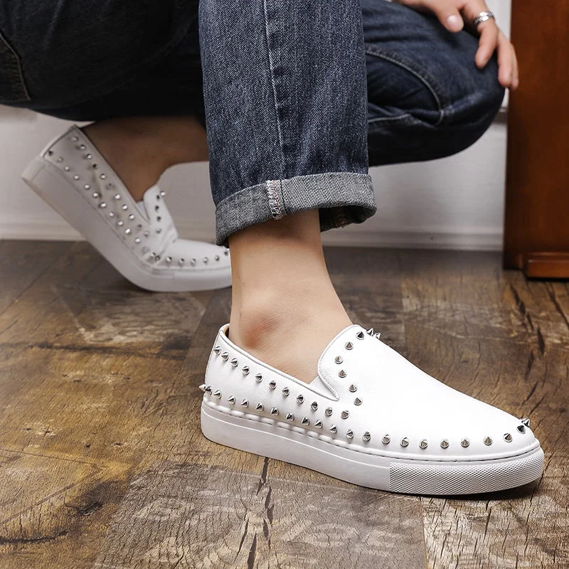 Fashion Rivet Men's Loafers Large Size 48. White Leather Casual Shoes Men Slip-on Outdoor Man Flats Shoes zapatos de cuero hombre