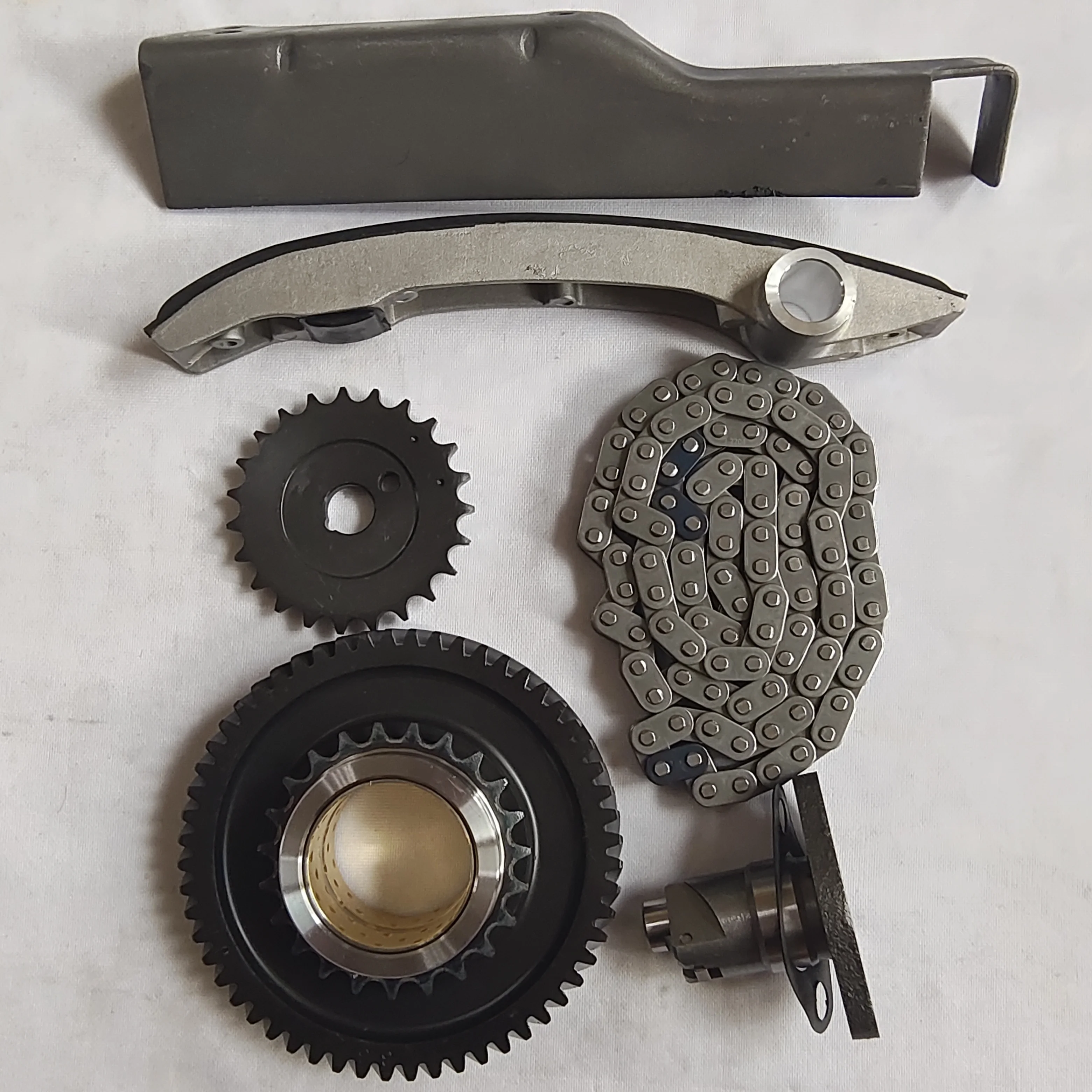 طقم سلسلة توقيت 4m40 لمحرك مونتيرو باجيرو سبورت 4M40 Me199012 Me200248 KC-05 سلسلة واحدة